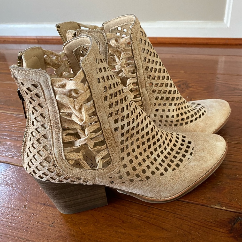 Lather boots